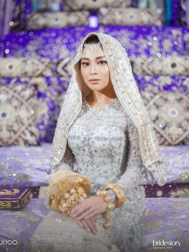 Penampilan Nikita Willy di Malam Bainai
