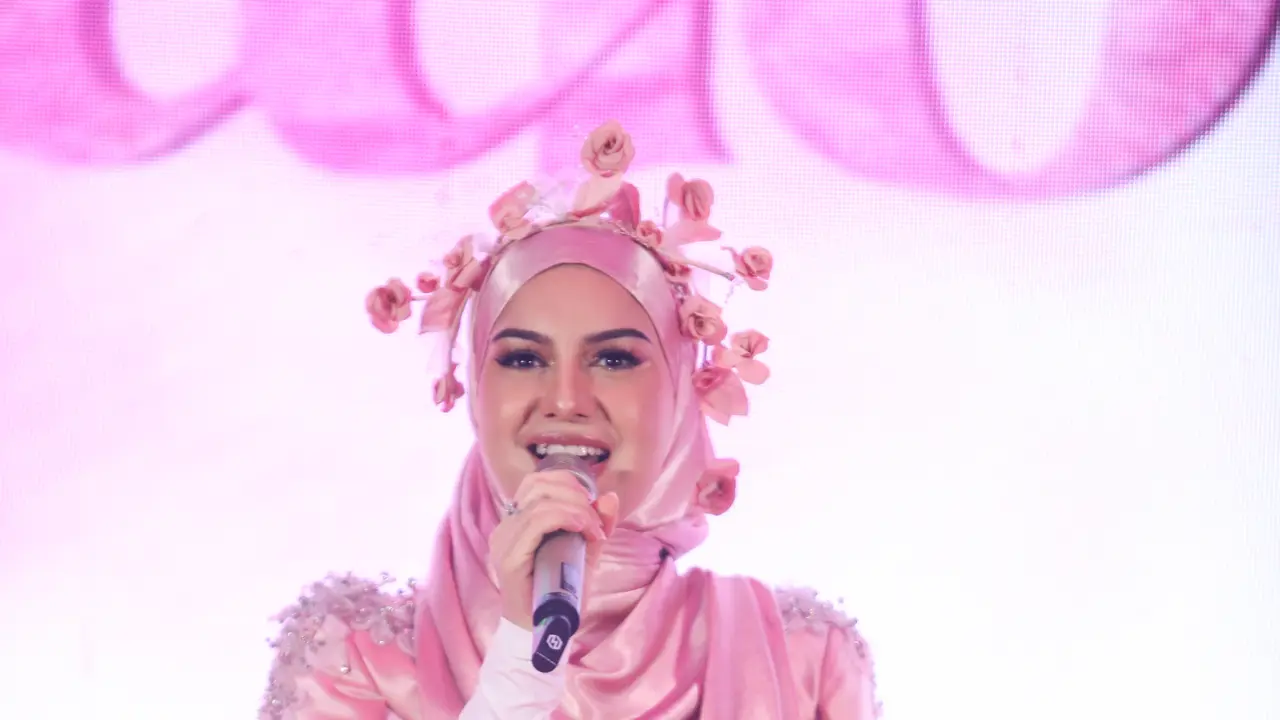 Irish Bella memperkenalkan brand skincare bernama Wonderish.