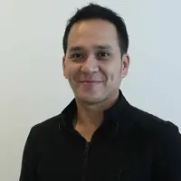 Terusir dari rumahnya sendiri dirasakan oleh muslim Rohingya yang terjadi di Myanmar. Beberapa selebriti ikut menyuarakan keprihatinannya pada penderitaan kaum muslim di sana. (Nurwahyunan/Bintang.com)