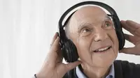 Musik juga memiliki manfaat kesehatan yang besar dan bisa menjadi terapi yang efektif, salah satunya pada orang dengan demensia. (foto: baycrest)