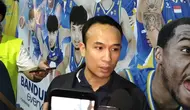 Direktur Utama IBL, Junas Miradiarsyah. (Bola.com/Erwin Snaz)