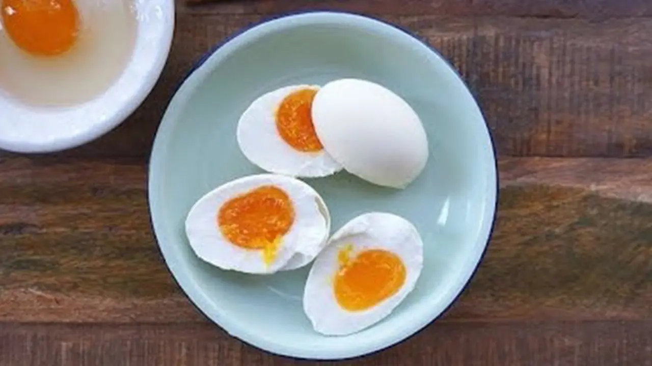 Telur asin/Copyright Shutterstock