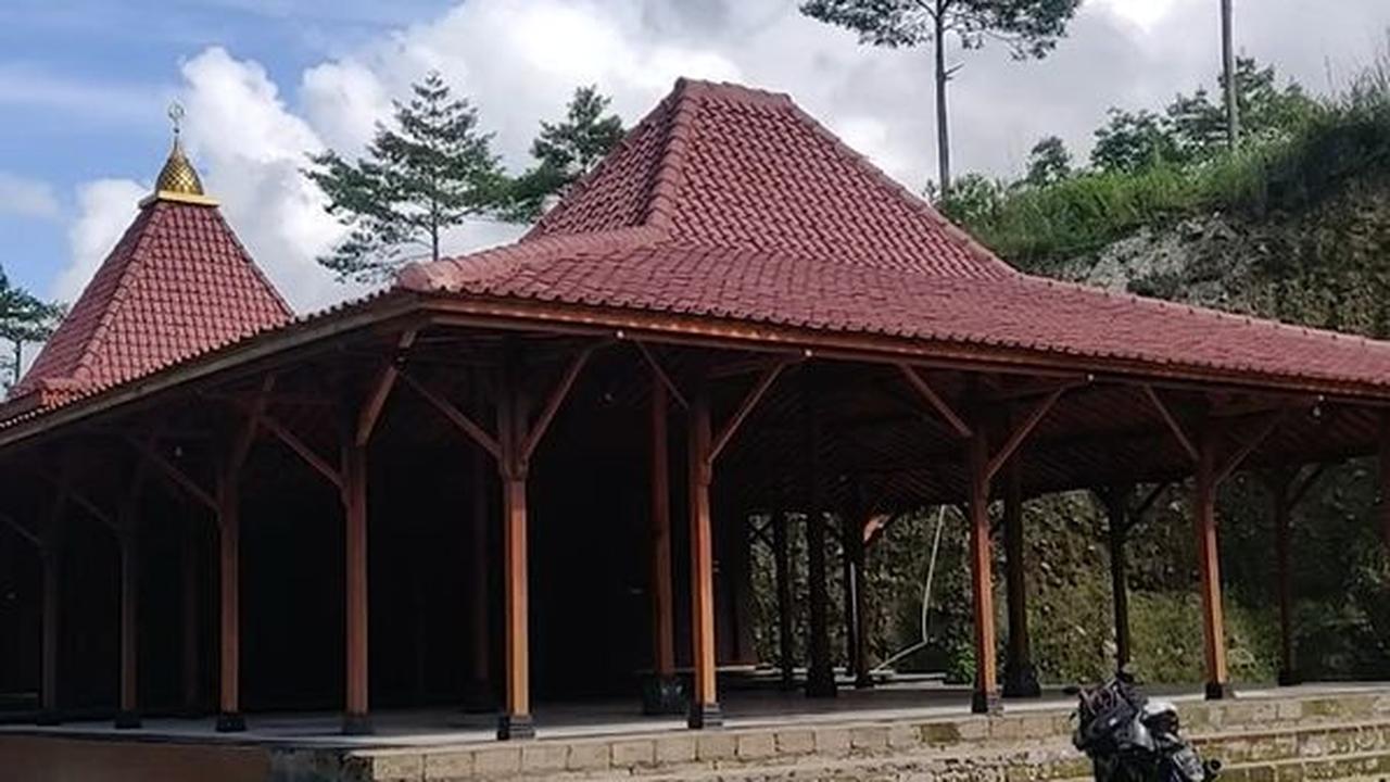 Kabarnya, Feri menghabiskan dana mencapai Rp1 miliar untuk membangun masjid di salah satu daerah di Wonosobo, Jawa Tengah.<br>