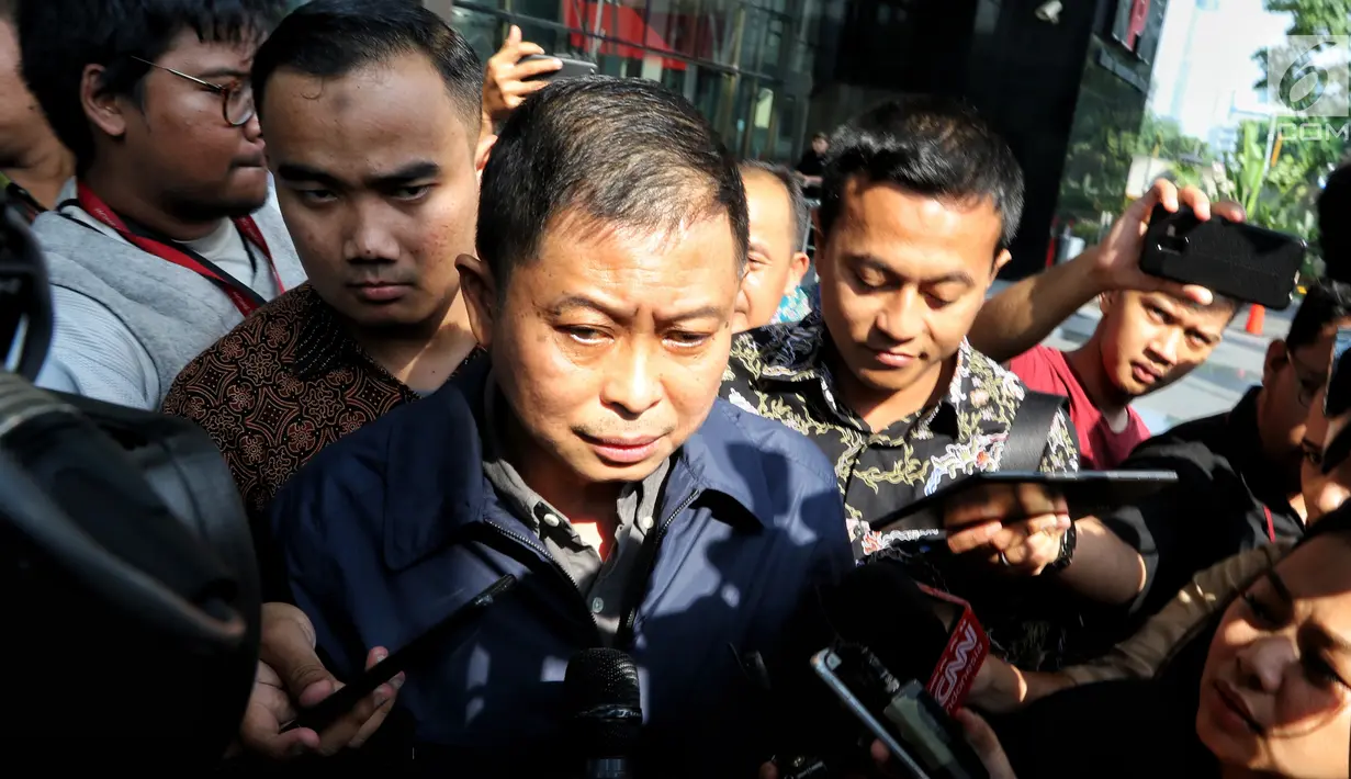 Menteri ESDM, Ignasius Jonan usai menjalani pemeriksaan di gedung KPK Jakarta, Jumat (31/5/2019). Jonan diperiksa sebagai saksi dalam kasus suap PLTU Riau-1 untuk tersangka Dirut nonaktif PLN Sofyan Basir dan Bos Borneo Lumbung Energi dan Metal Samin Tan. (Liputan6.com/Johan Tallo)