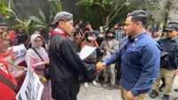 Rumah Jokowi Didatangi Sekelompok Orang, Minta Wapres Gibran Mundur