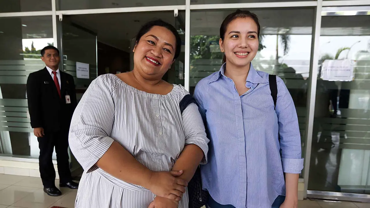 [Bintang] Tya Ariestya dan Tike Priatnakusumah