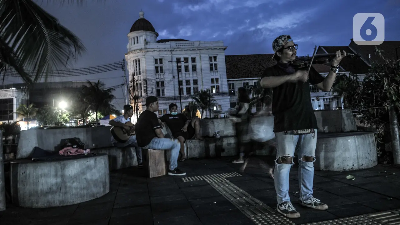 FOTO: Sepi Malam Tahun Baru di Kota Tua Jakarta