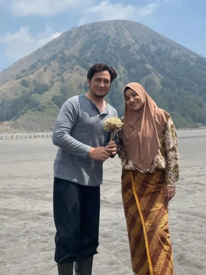 Potret Cindy Fatikasari dan Tengku Firmansyah (Sumber: Instagram/cindyfatikasari18)
