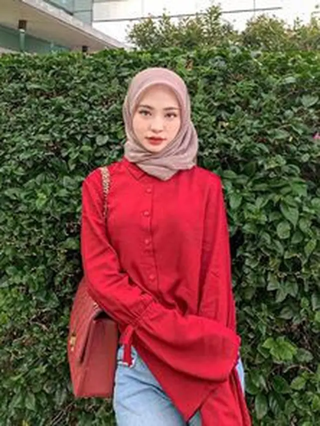 atasan merah 3