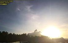 Erupsi Gunung Ibu Lontarkan Abu 400 Meter di Halmahera Barat, Status Waspada Level II