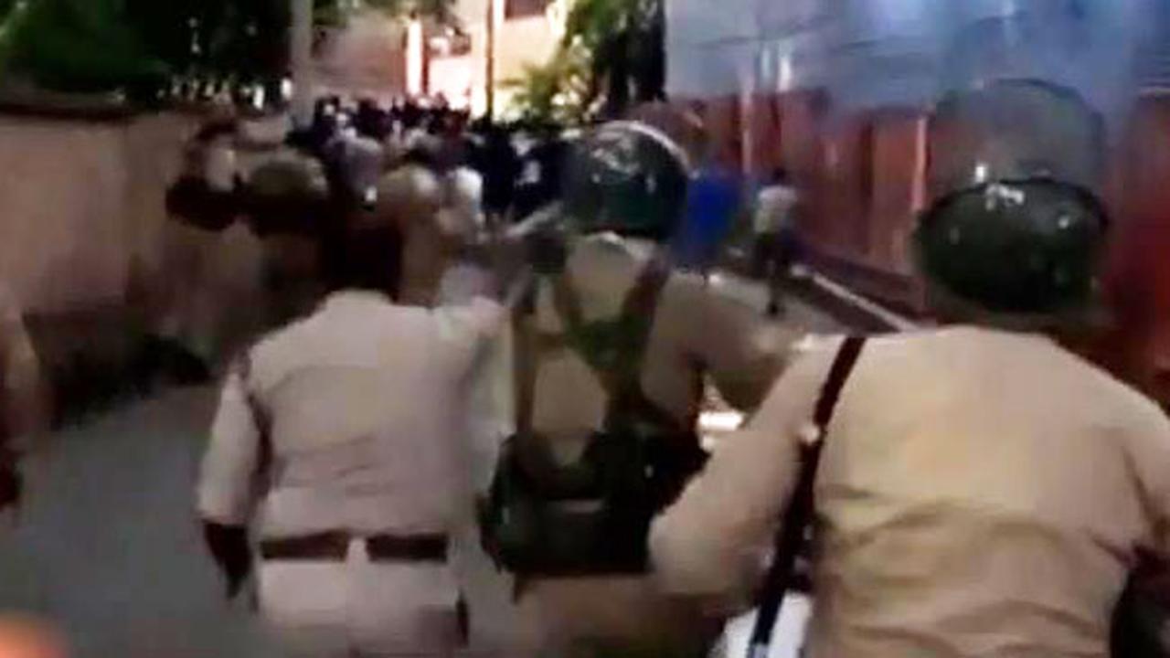 Segmen 3: Unjuk Rasa Tolak Jam Malam hingga Film Suicide Squade