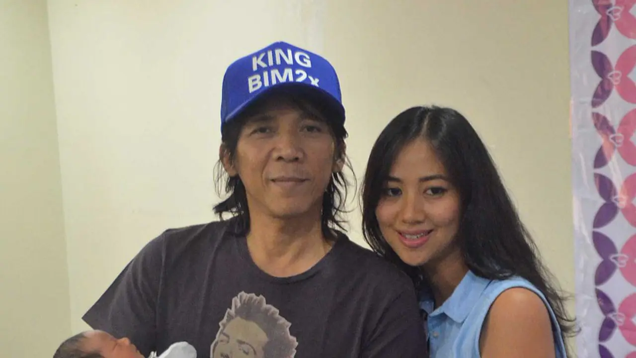 [Bintang] Bimbim Slank dan keluarga