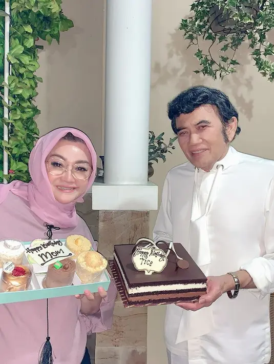 Ricca Rahim dan Rhoma Irama (Instagram/riccarhoma)