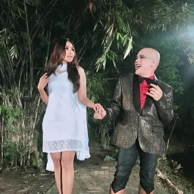 6 Potret Diah Permatasari dan Ozy Syahputra ‘Si Manis Jembatan Ancol’, Tetap Kompak
