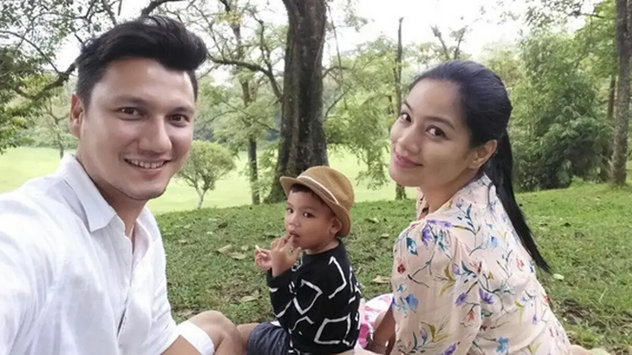 [Bintang] Titi Kamal