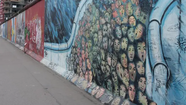 Ikon 3, The East Side Gallery Ceritakan Runtuhnya Tembok Berlin
