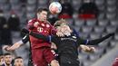 Striker asal Polandia itu sebenarnya tampil moncer pada 2021. Dia berhasil mengemas 53 gol dari 42 laga bersama Bayern Munchen pada 2021. (AP/Peter Kneffel)