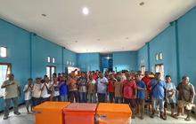 Pemprov PBD Salurkan 78 Bantuan Kotak Pendingin Nelayan OAP, Dorong Ekonomi Pesisir