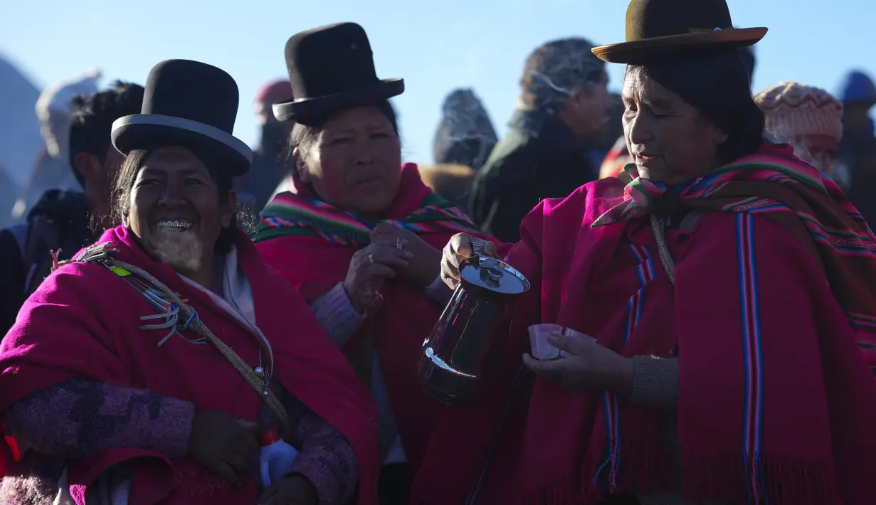 Banyak ritual mereka ditujukan untuk mendapatkan berkah dari para dewa agar mendapat panen yang berlimpah. (AP Photo/Juan Karita)