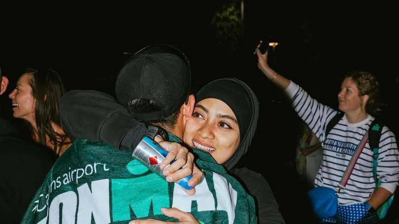 Potret Ditto Suami Ayudya Bing Slamet Tuntaskan Triathlon di Australia, Bangga Banget Ditemenin Istri dan Anak