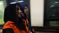 Mantan Bupati Pekalongan Fadia Arafiq menjalani persidangan perdana. (Danny Adriadhi Utama/merdeka.com)