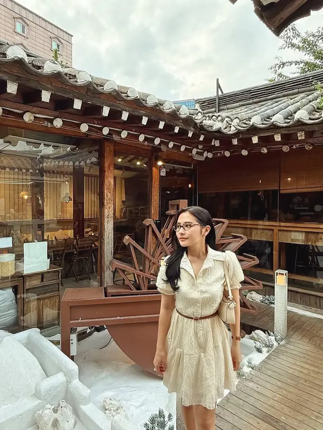 Prilly Latuconsina (Instagram/@prillylatuconsina96)