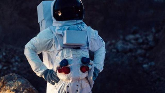 Ilustrasi astronaut.