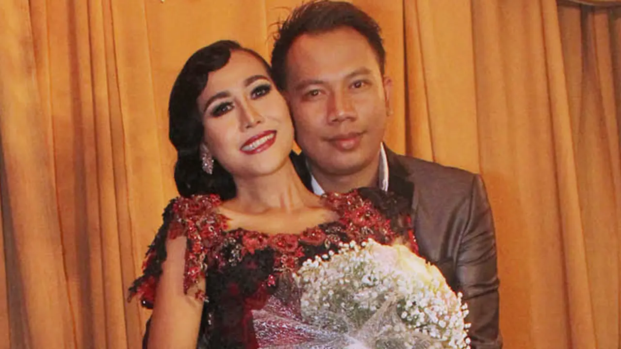 Ratu Meta Perawatan Untuk Pernikahan dengan Vicky Prasetyo?