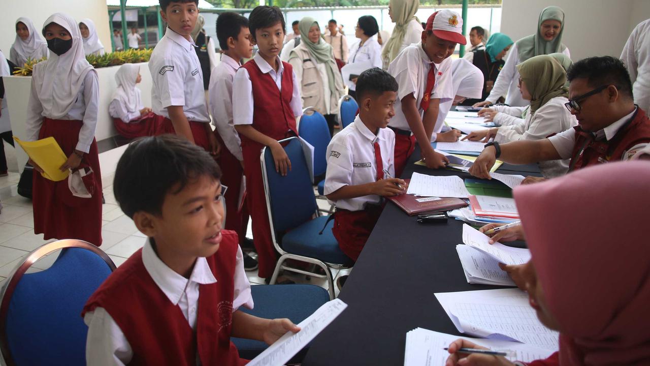FOTO: Riang Gembira Calon Siswa Sekolah Rakyat Jalani Program Simulasi di Sentra Handayani
