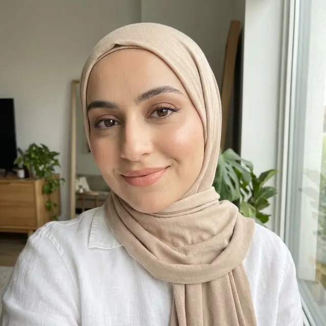 Minimalist Chic Look Makeup