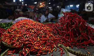 Harga cabai rawit merah naik Rp1.410 menjadi Rp83.960 per kilogram. (Liputan6.com/Angga Yuniar)