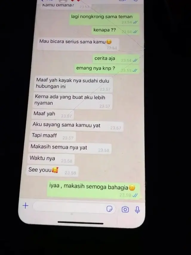 Nyesek sampai 'Sok Tegar', 6 Chat Minta Putus ke Pacar Ini Bikin Pilu
