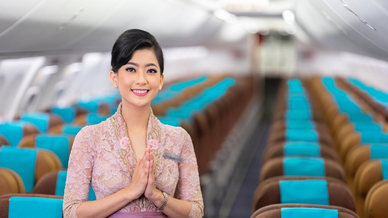 Seragam Pramugari Garuda Indonesia