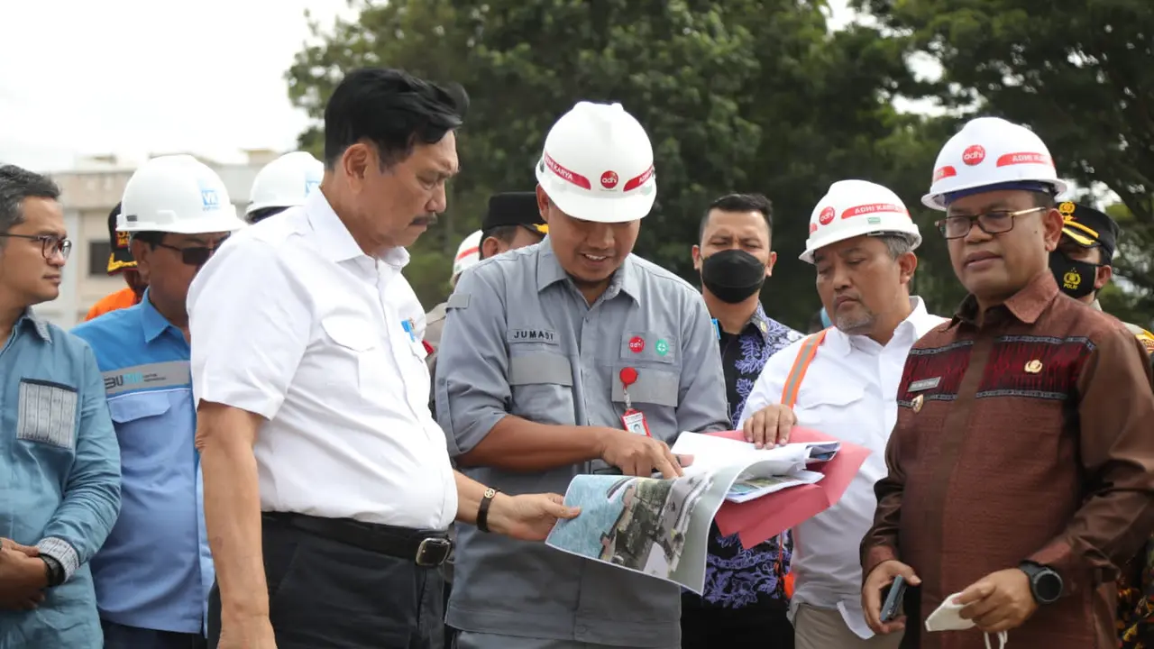 Menko Luhut mengunjungi mengunjungi lokasi penyelenggaran F1 Power Boat (F1H2O) di Silangit, Sumatera Utara (Sumut)