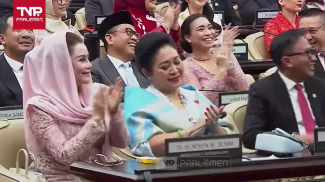 Ekspresi Titiek Soeharto Dengar Pantun Ahmad Muzani
