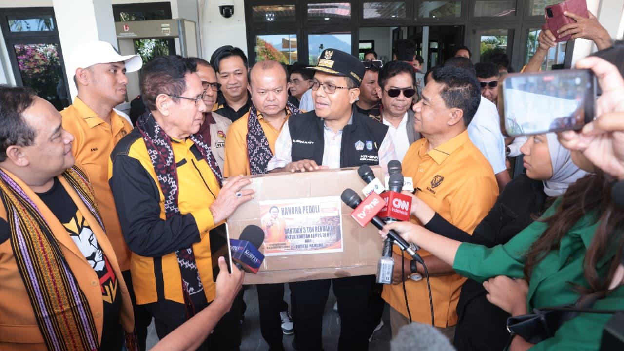 Bantuan 3,6 Ton Rendang dan Obat-obatan Dikirim ke Korban Gempa NTT