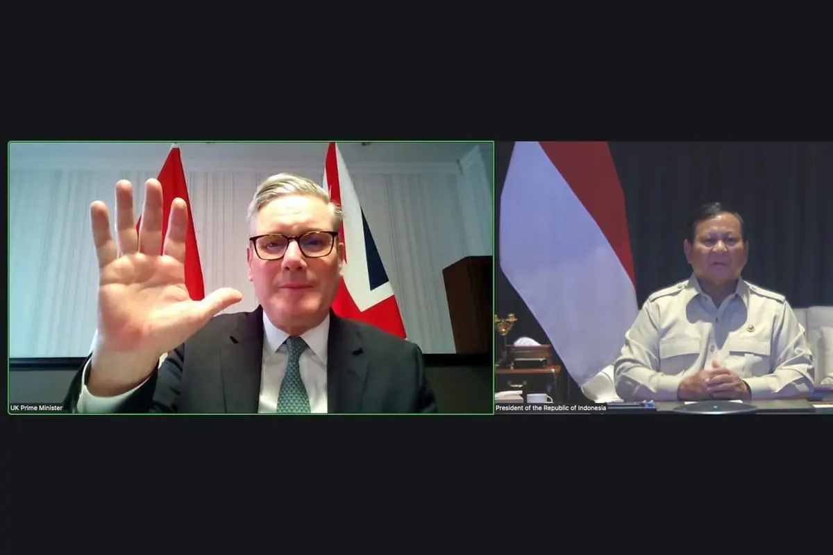 Presiden Prabowo Subianto melakukan pertemuan melalui konferensi video dengan Perdana Menteri (PM) Inggris Keir Starmer pada Sabtu (22/11/2025).
