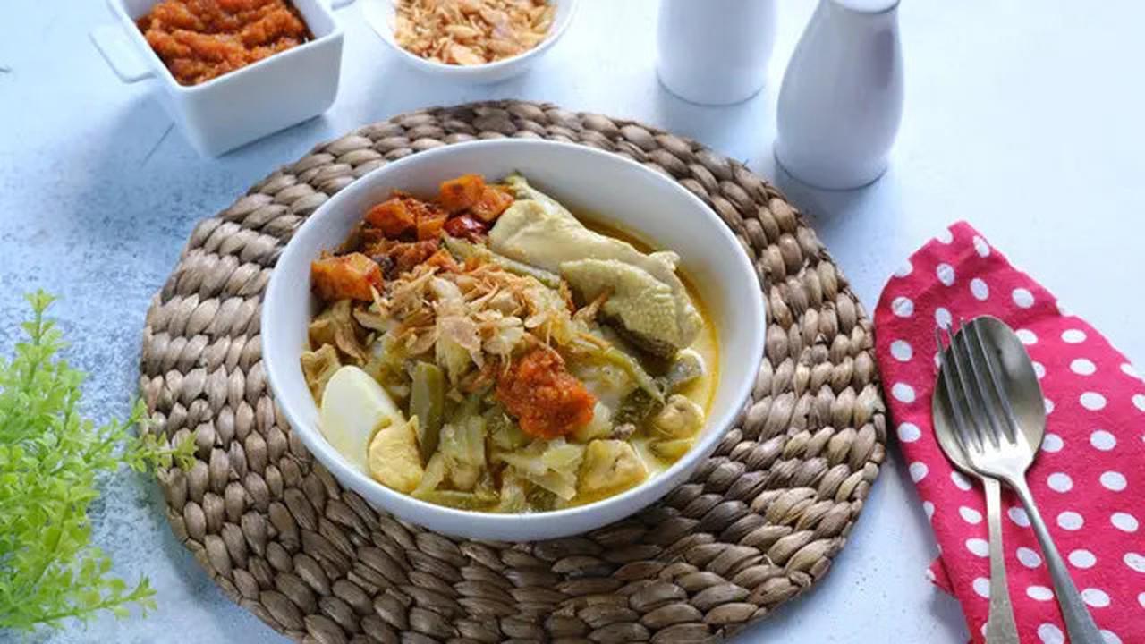 Apa Alasan Perayaan Cap Go Meh Identik dengan Lontong? Ini Sejarah dan Maknanya
