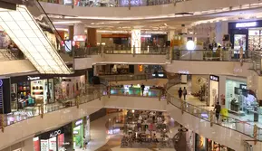Demo di Jakarta, Mal Beroperasi Normal