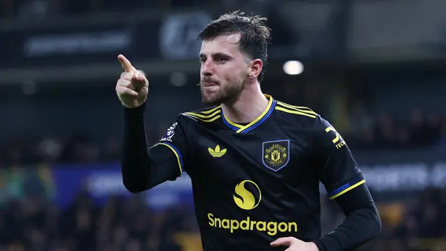 Foto: 2 Pilar MU Saat Hancurkan Wolverhampton di Liga Inggris, Bruno Fernandes Ajaib dan Mason Mount Seperti Terlahir Kembali