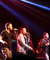 Konser 90’s Festival yang menampilkan boyband Coboy yang digawangi oleh Gilbert Patiruhu, Ferry, Ponco Buwono dan Ali Mustafa seakan mengobati kerinduan para pecinta musik 90-an. (Nurwahyunan/Bintang.com)
