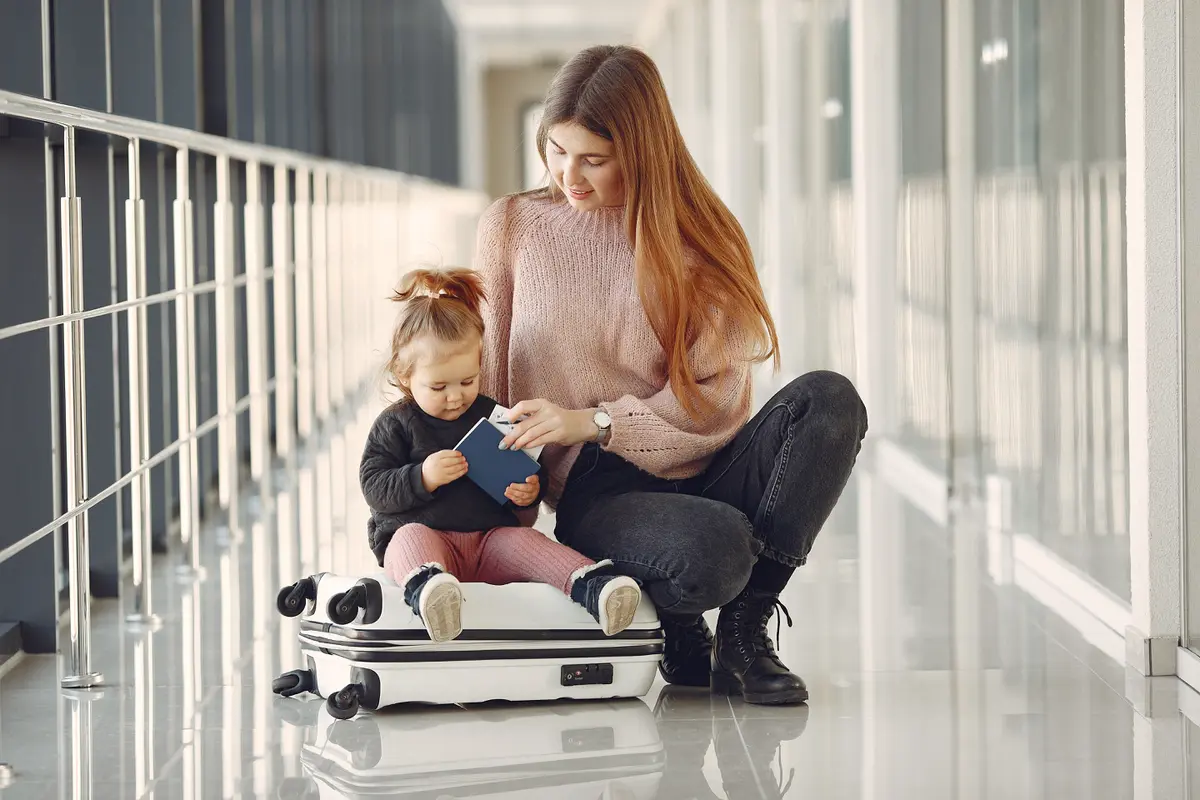 Ingin Traveling Bersama si Kecil? Inilah Do's and Don'ts saat Membawa Bayi dalam Pesawat