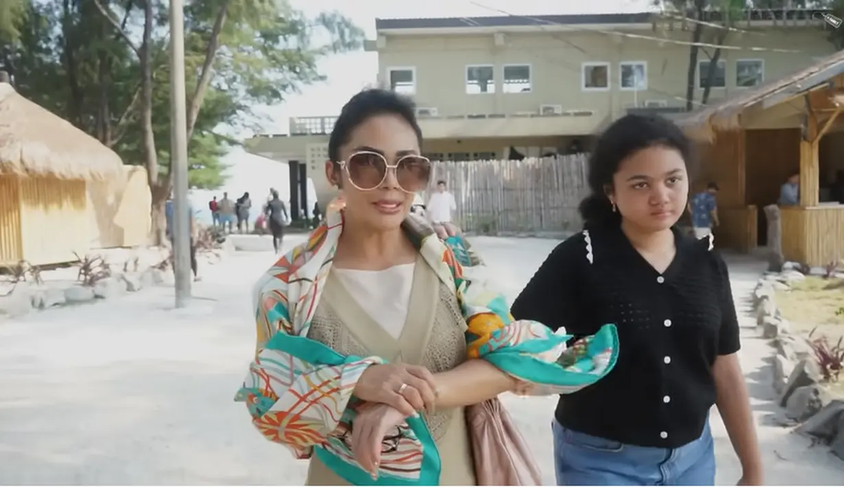 Perjalanan yang begitu singkat, tapi menyenangkan. Pagi berangkat, sekitar pukul tiga sore rombongan kecil Kridayanti kembali ke Jakarta. [Youtube/The Lemos Family]