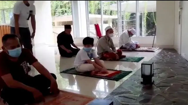 Potret Rafatar masuk pesantren kilat