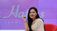 Vicky Shu saat menjadi bintang tamu di Dear Haters. (Liputan6.com/Fatkhur Rozaq)