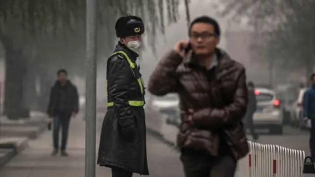 20151130-Dilanda Kabut Asap, Beijing Tetapkan Status Siaga