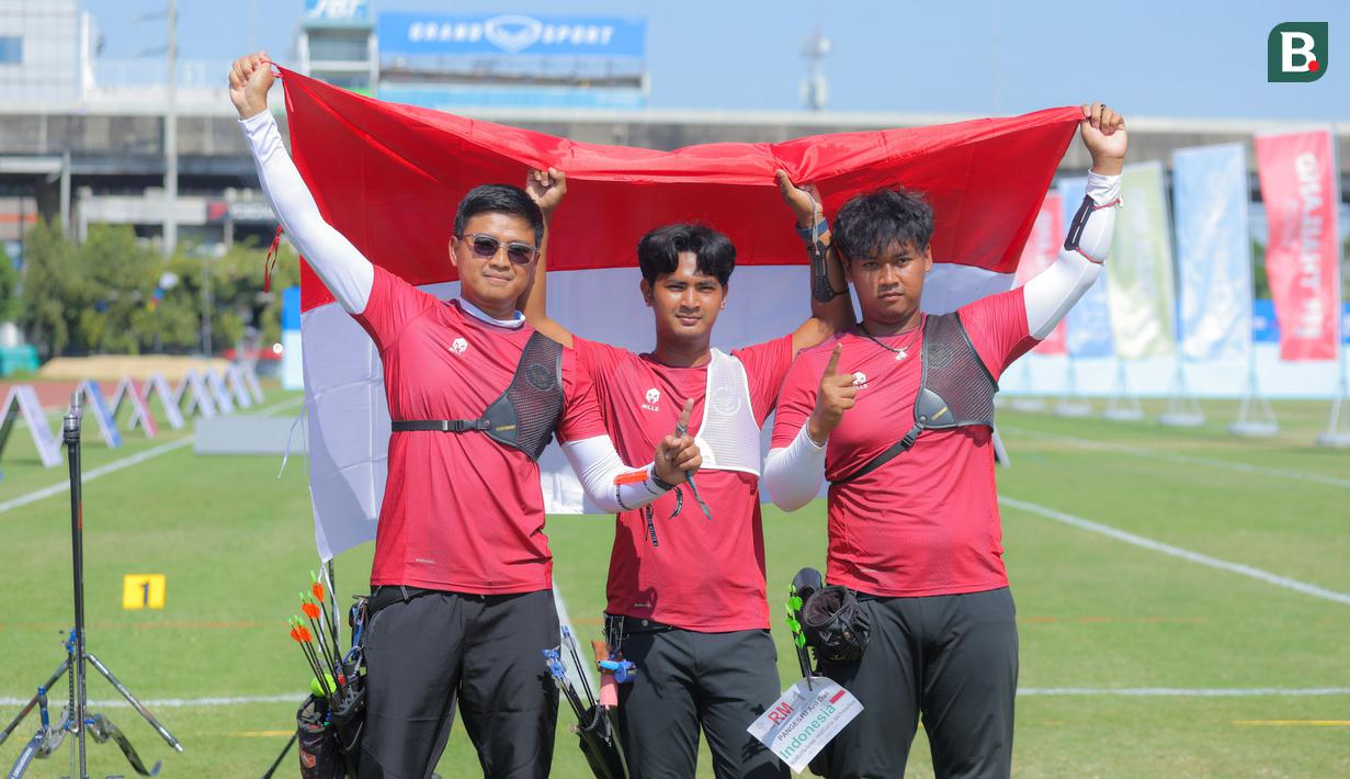 Indonesia kembali menambah koleksi raihan medali emas SEA Games 2025 Thailand. (Bola.com/Bagaskara Lazuardi)
