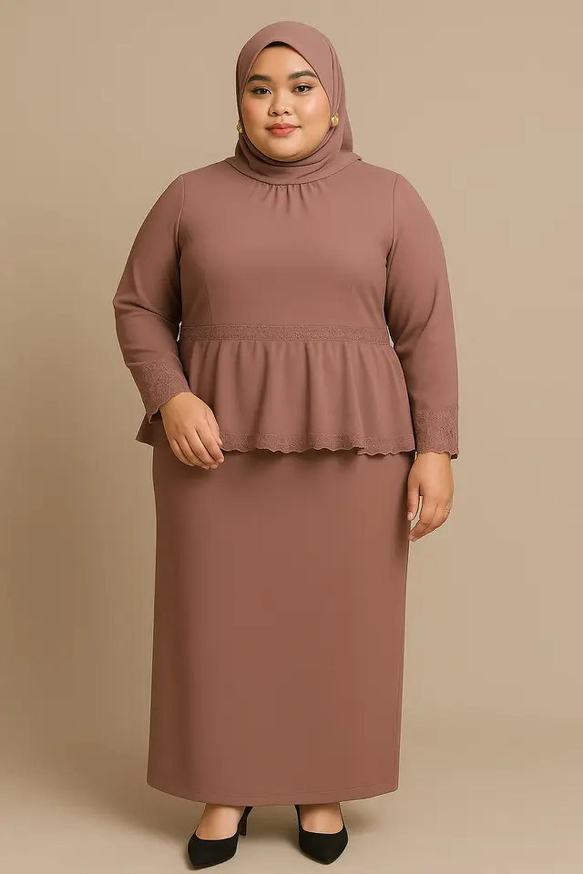 7 Rekomendasi Model Gamis Simpel tapi Mewah untuk Orang Gemuk, Lengkap dengan Tips Memilihnya