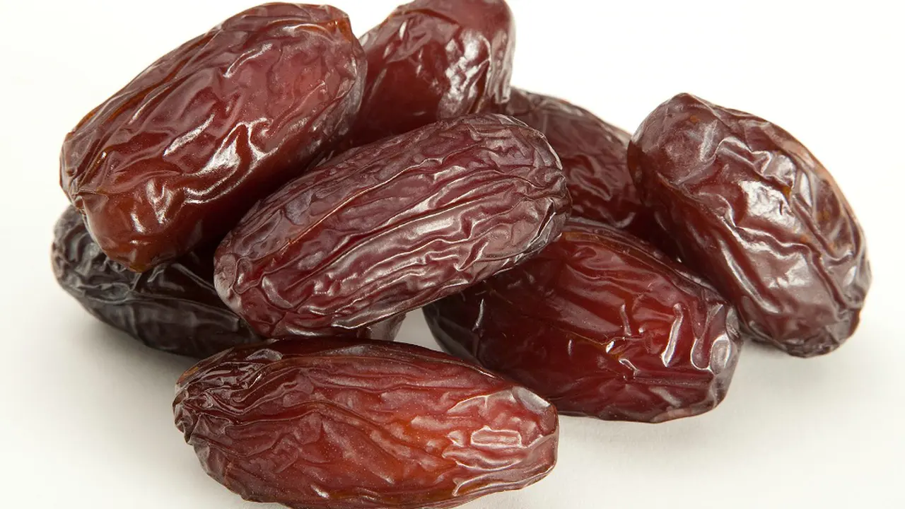 Diabetesi, Kurangi Konsumsi Kurma Saat Puasa