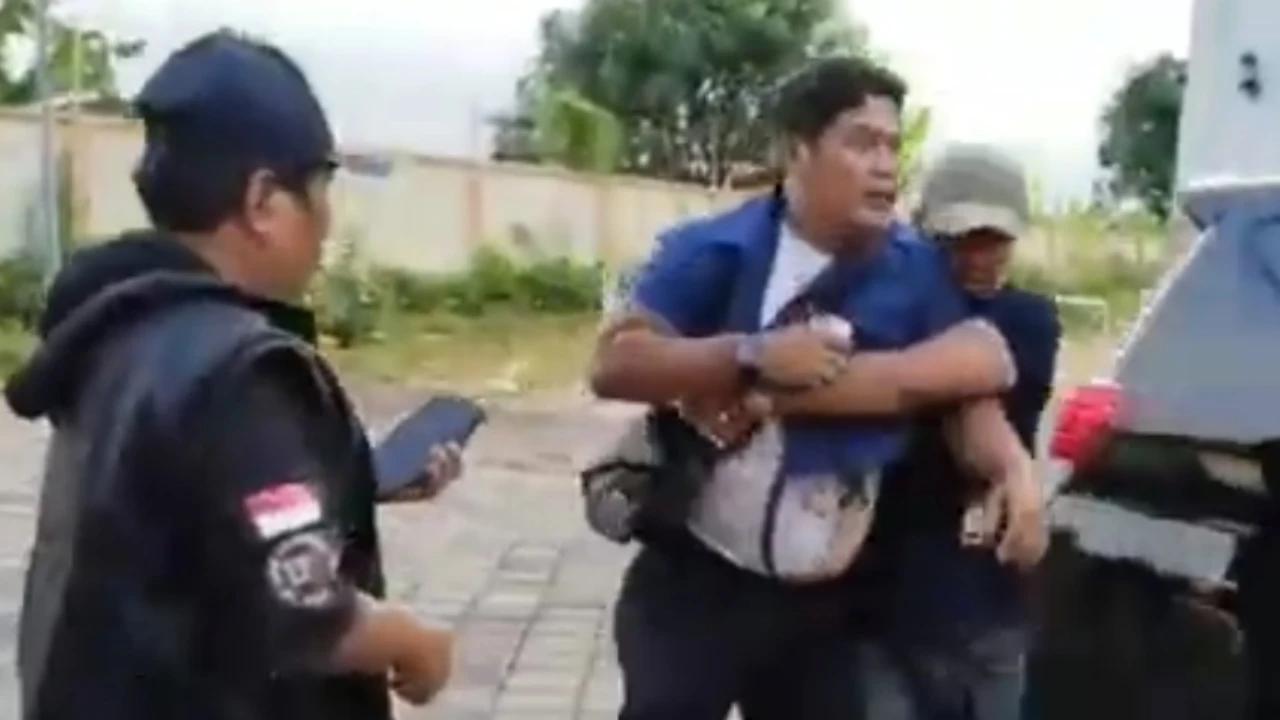 Viral Pria Ngaku Jaksa Hingga Picu Kemarahan Warga, Kejati Jateng: Masih Ditelusuri